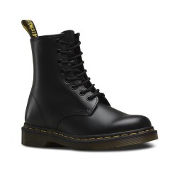 Dr. Martens 1460 Smooth Black Boots - Size 6 Dr. Martens 1460 Smooth Black Boots - Size 6